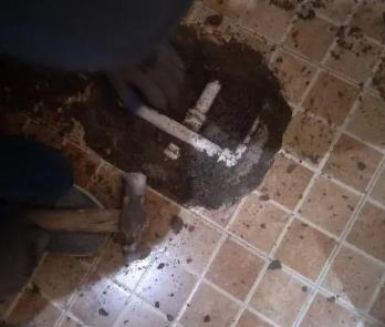 哈密卫生间漏水维修公司为您分享下卫生间渗水如何处理及注意事项